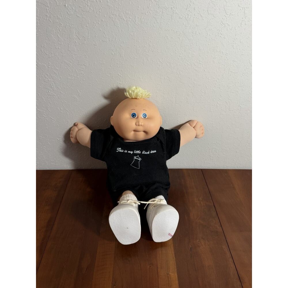 Cabbage Patch Kids VTG 1978-82 Blonde Hair Blue Eyes Xavier Roberts Signed Doll